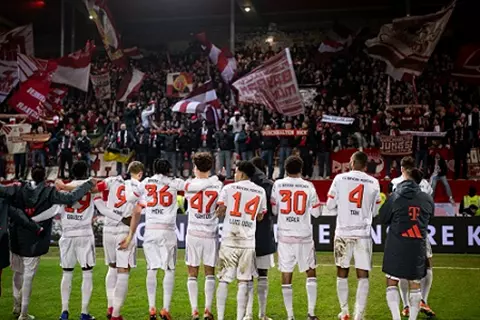 الصدارة تعرفه جيدًا.. بايرن ميونخ يتربع على قمة الدوري الألماني